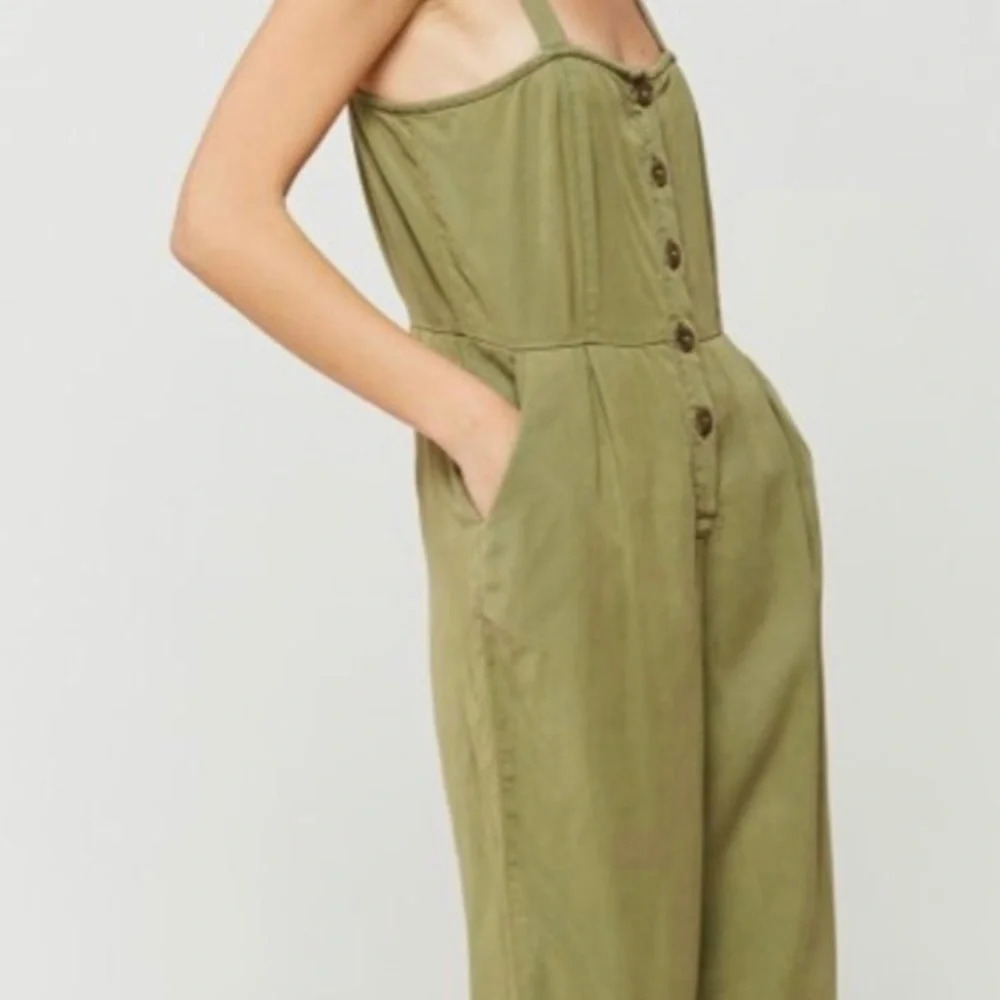 Velvet heart olive green jumpsuit size XS